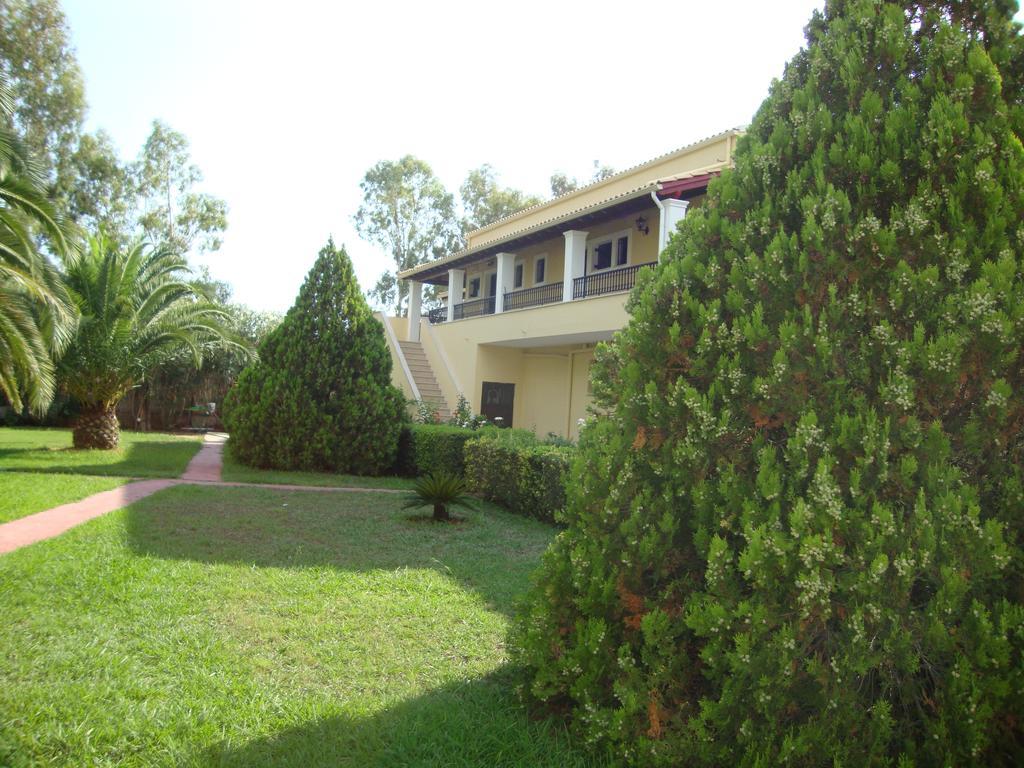 Marini Apartments Moraitika Exterior photo