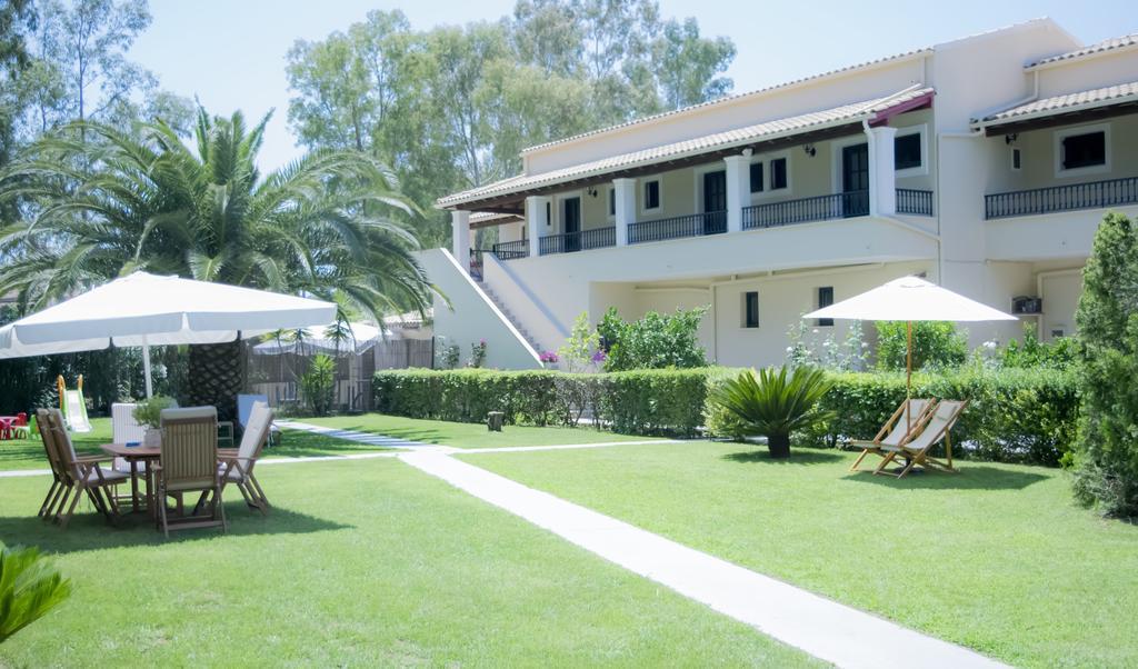 Marini Apartments Moraitika Exterior photo